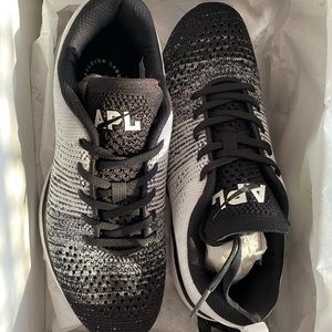 APL Techloom sneakers